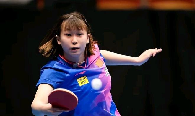 赛场边的看 赛场边的看