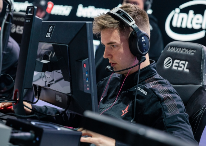 引起了全球 引起了全球